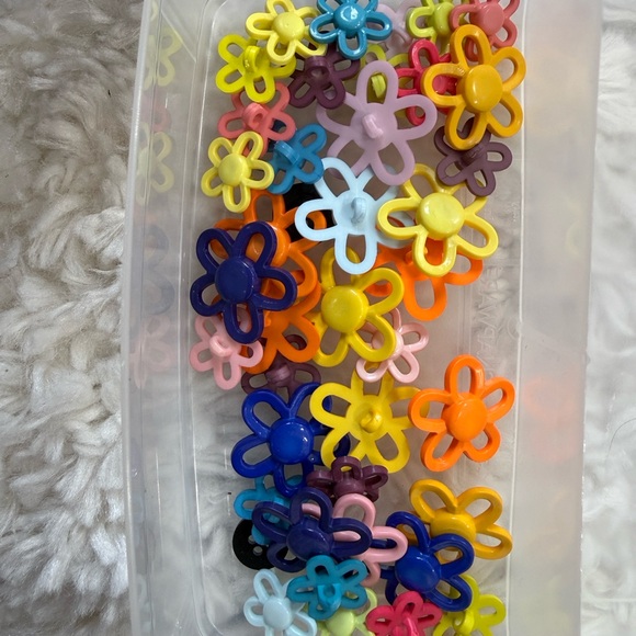 Colorful Assorted Buttons - Picture 6 of 7